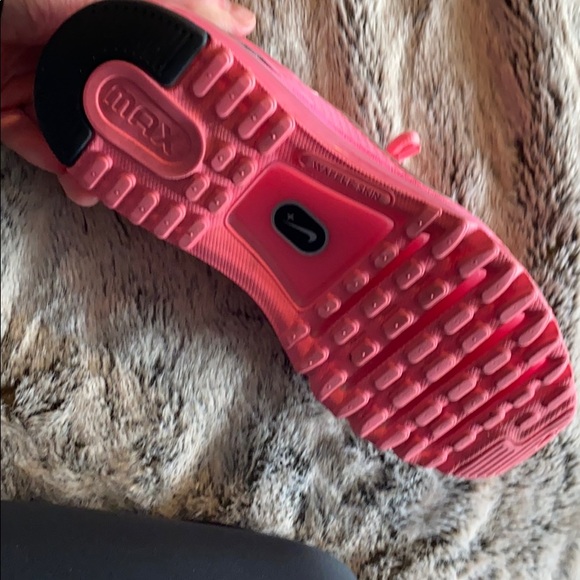 Nike AirMax - Picture 3 of 3